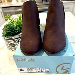 ♥️NIB♥️Lifestride ♥️ Dark Brown ♥️Ankle Boots♥️10W